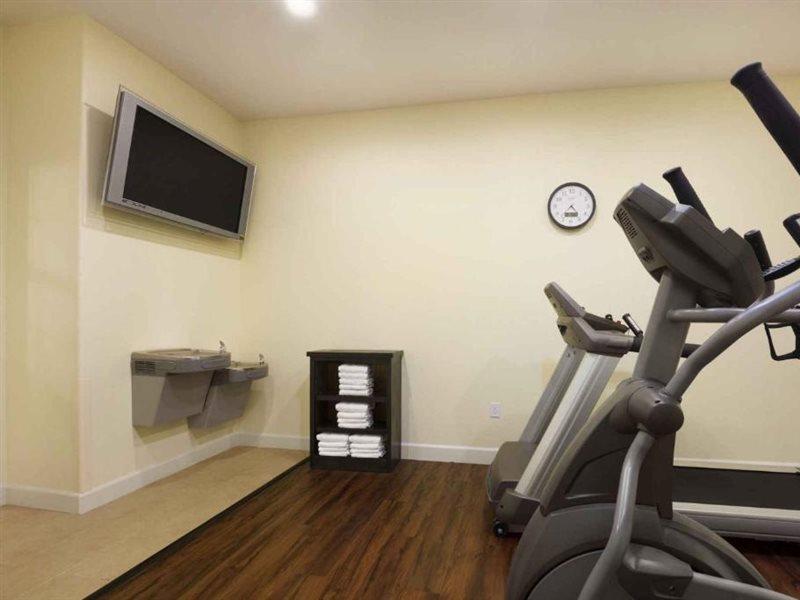 Days Inn & Suites By Wyndham Galveston West/Seawall Εξωτερικό φωτογραφία