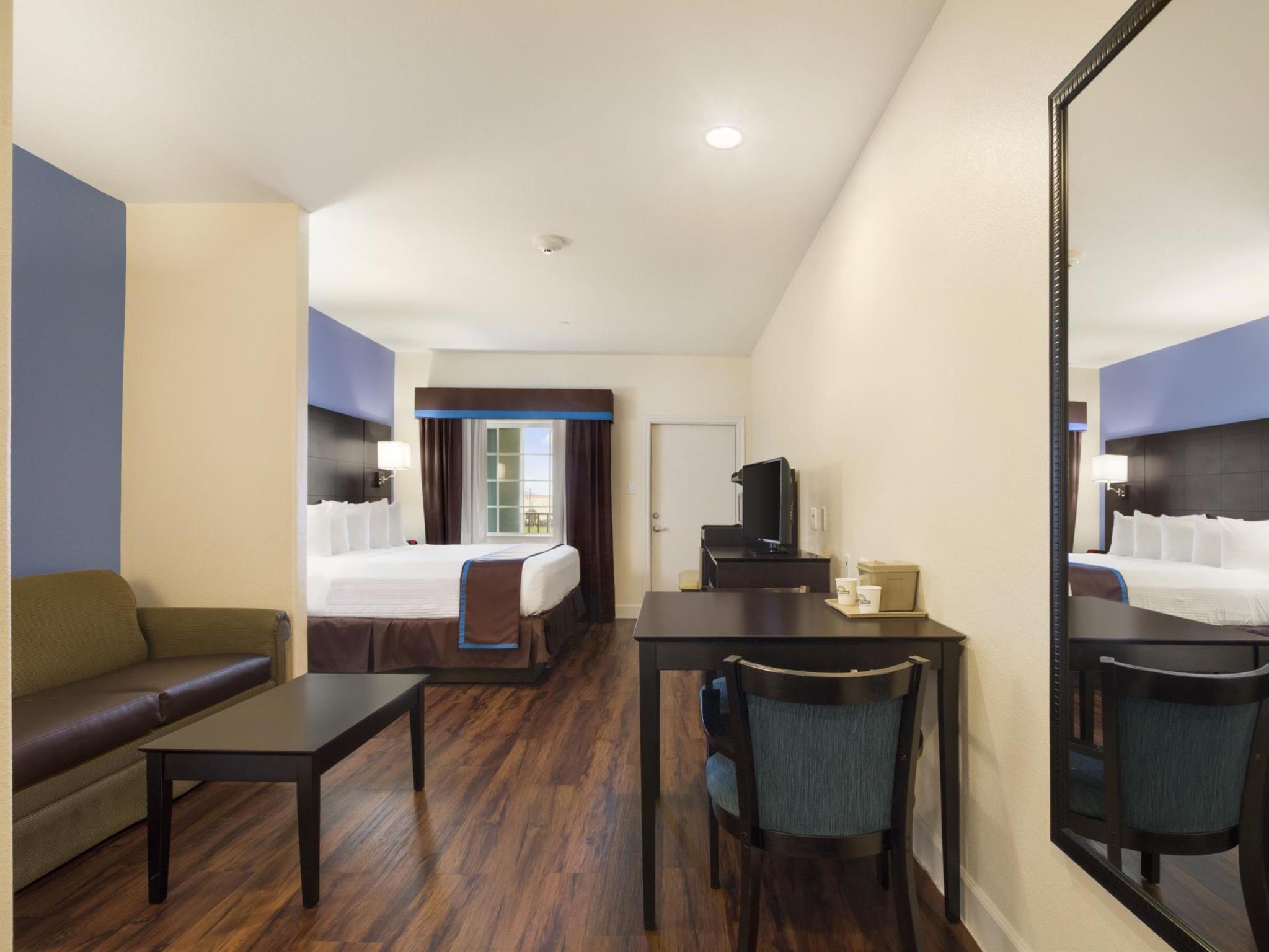 Days Inn & Suites By Wyndham Galveston West/Seawall Εξωτερικό φωτογραφία
