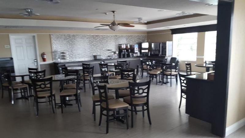 Days Inn & Suites By Wyndham Galveston West/Seawall Εξωτερικό φωτογραφία